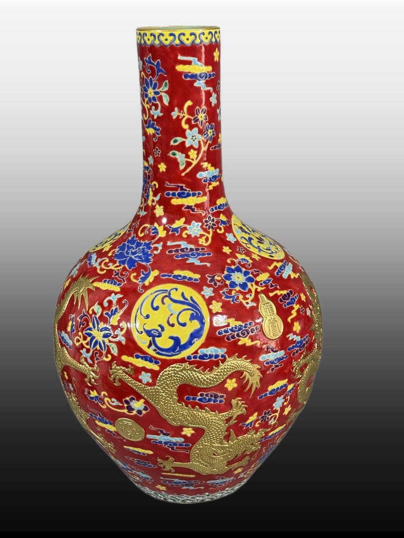 A Exquisite Red Ground Painted Gold Dragon Pattern Vase - 4