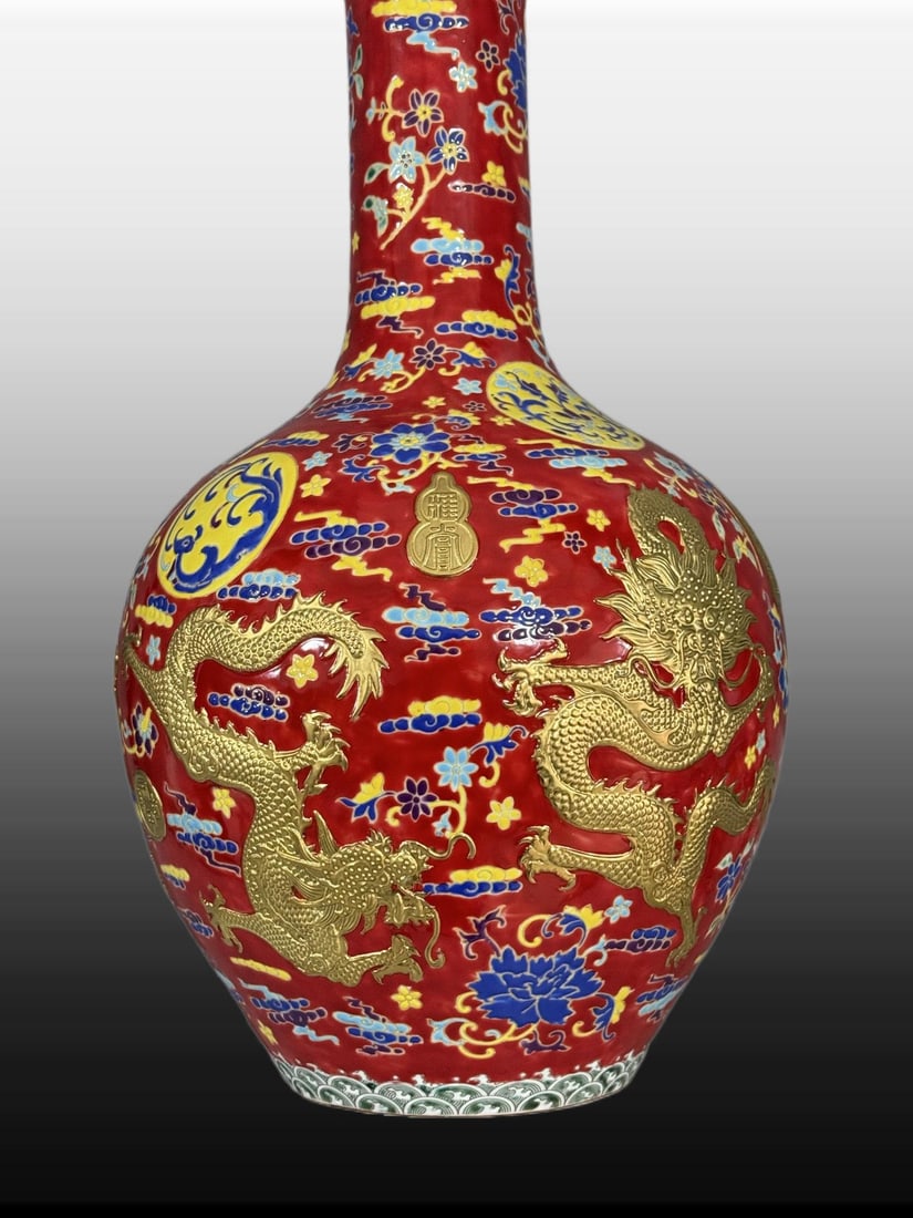 A Exquisite Red Ground Painted Gold Dragon Pattern Vase - 5