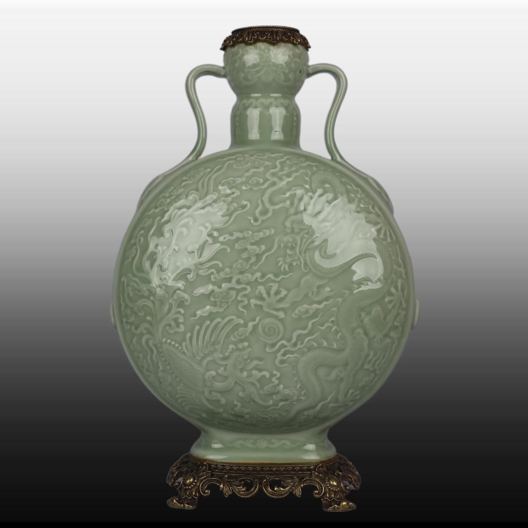 A Exquisite Celadon Glzed Copper Inlay Dragon Phoenix Pattern Vase: A Exquisite Celadon Glzed Copper Inlay Dragon Phoenix Pattern Vase,Qing Dynasty, China,Qianlong Six-character Mark,Size:17.3inx3.5inx6.7inx7.1in