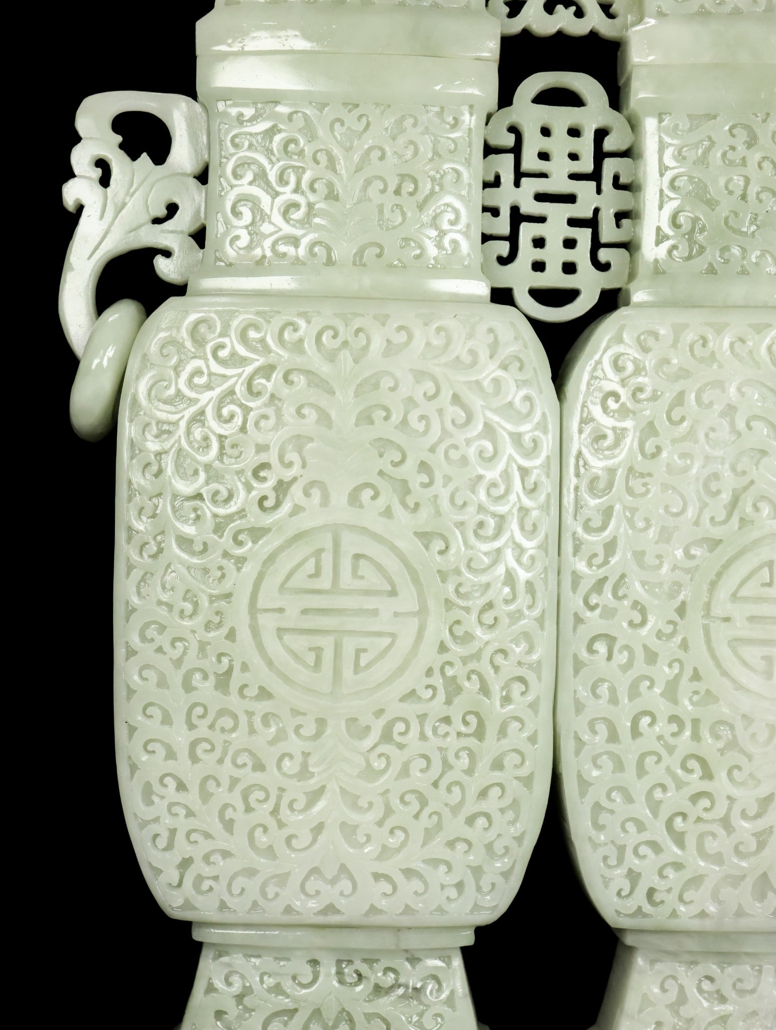 A Exquisite Hotan Jade Scroll Pattern Vase - 5