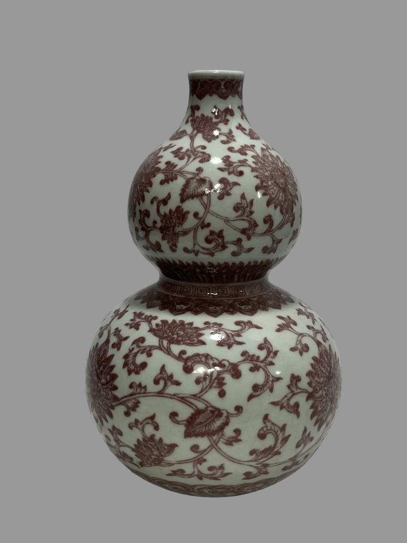 A Exquisite Underglaze-Red Lotus Pattern Vase - 5