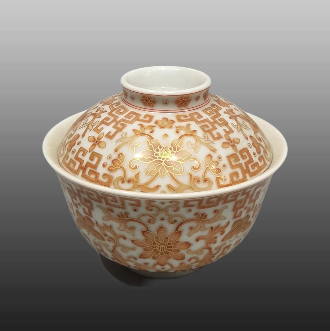 A Exquisite Iron-Red Painted Lotus Pattern Bowl: A Exquisite Iron-Red Painted Lotus Pattern Bowl,Qing Dynasty, China,Qianlong Four-character Mark,Size:3.3inx3.9inx1.7in