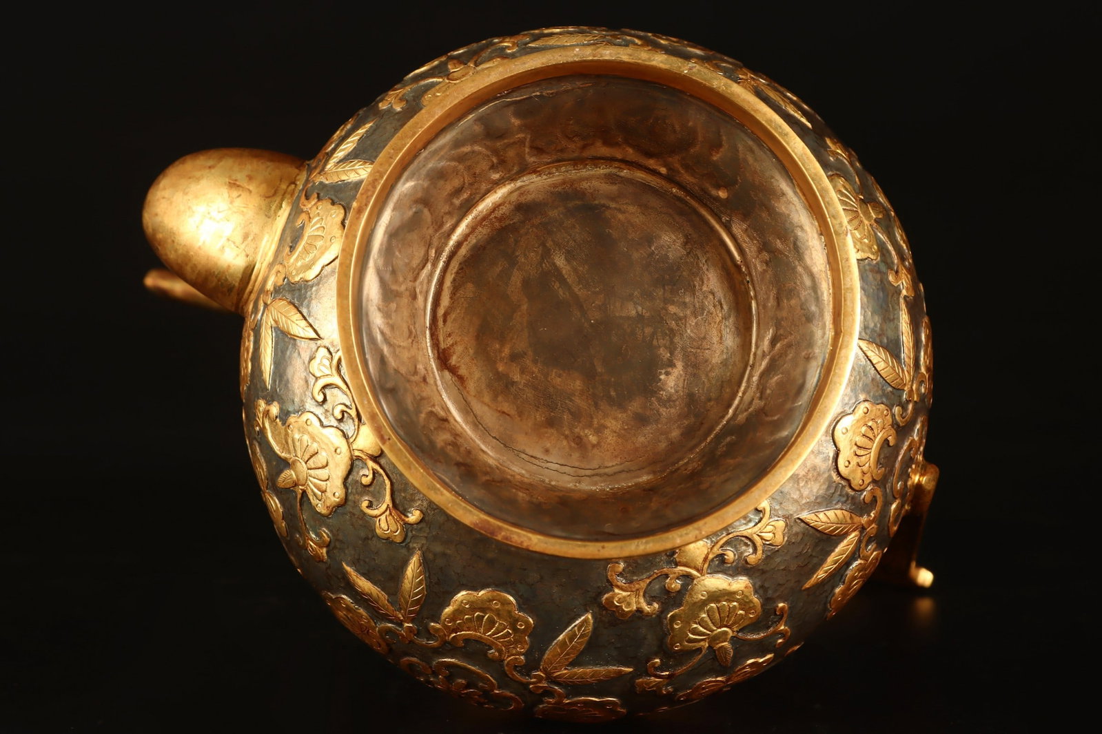 A Exquisite Gilt Bronze Flower Pattern Ewer - 9