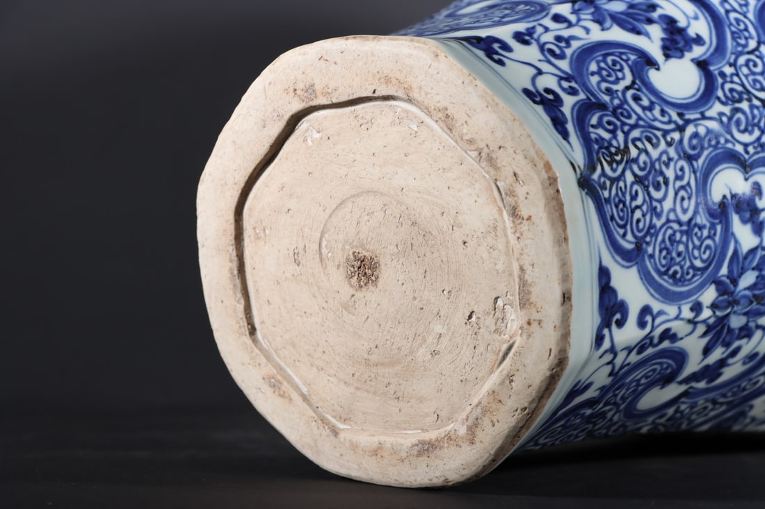 A Exquisite Blue and White Phoenix Pattern Vase - 10