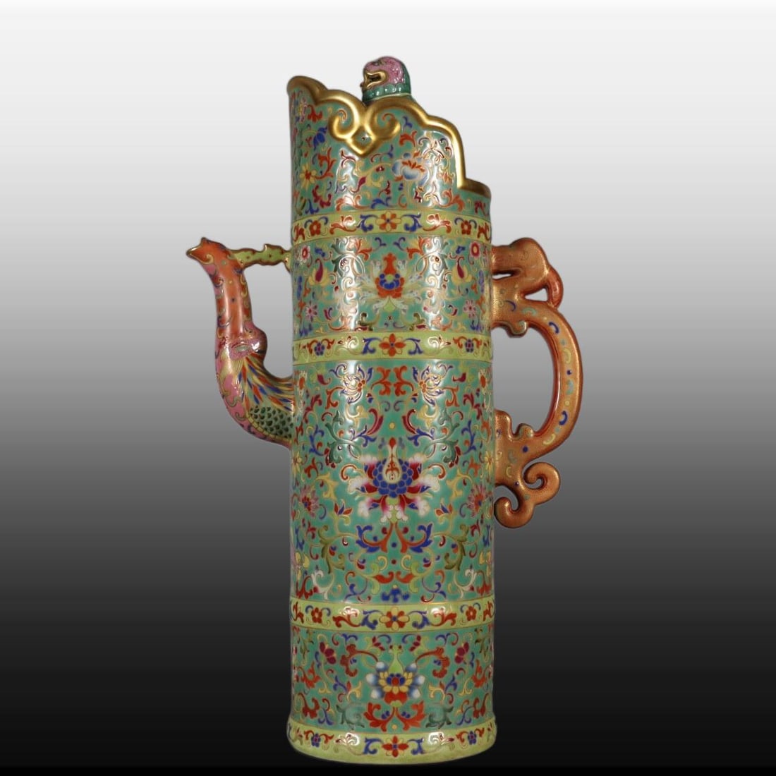 A Exquisite Enamel Green Ground Painted Gold Lotus Pattern Teapot: A Exquisite Enamel Green Ground Painted Gold Lotus Pattern Teapot,Qing Dynasty, China,Qianlong Four-character Mark,Size:19.1inx5.4inx5.4in