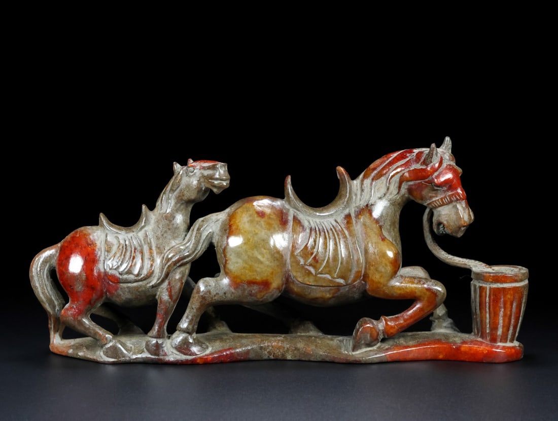 A Exquisite Hotan Jade Horse Ornament: A Exquisite Hotan Jade Horse Ornament,Han Dynasty, China,Size:10.2inx2inx4.7in,Weight:1313g 和田玉马摆件,中国汉代