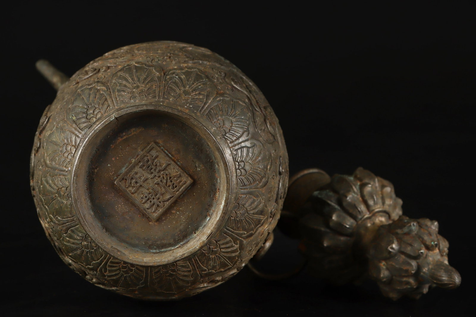 A Exquisite Copper Dragon Pattern Ewer - 9