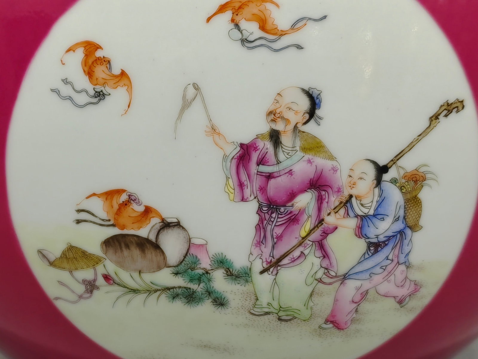 A Exquisite Ruby Red-Glazed Famille-Rose Figures Pattern Vat - 4