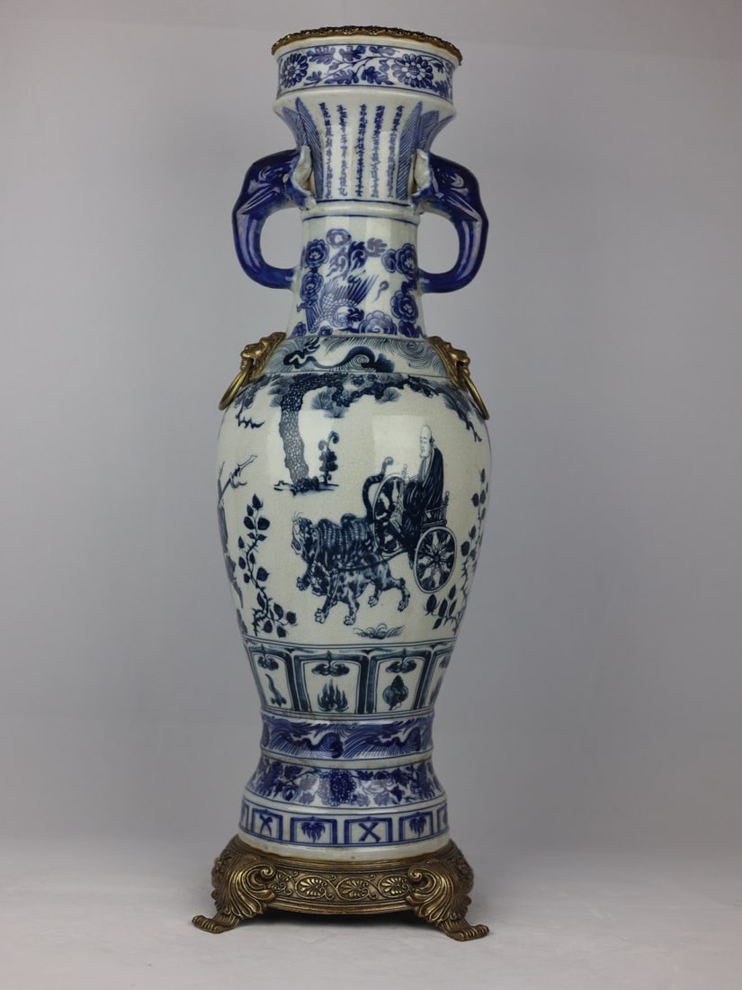 A Exquisite Blue and White Copper Inlay Figures Pattern Elephant Ears Vase: A Exquisite Blue and White Copper Inlay Figures Pattern Elephant Ears Vase,中国元代,Size:28.3inx6.1inx9.1inx9.1in