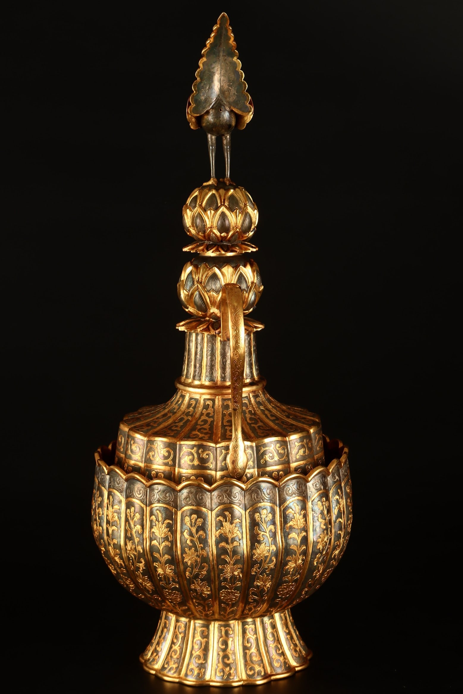 A Exquisite Gilt Bronze Flower Pattern Ewer - 2