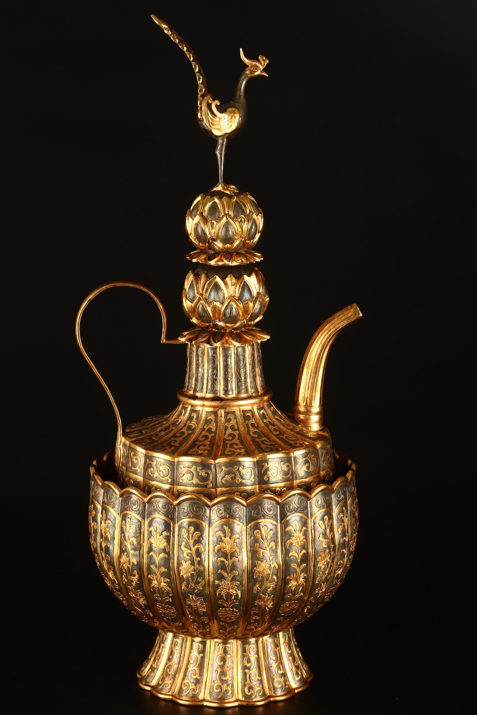 A Exquisite Gilt Bronze Flower Pattern Ewer - 3