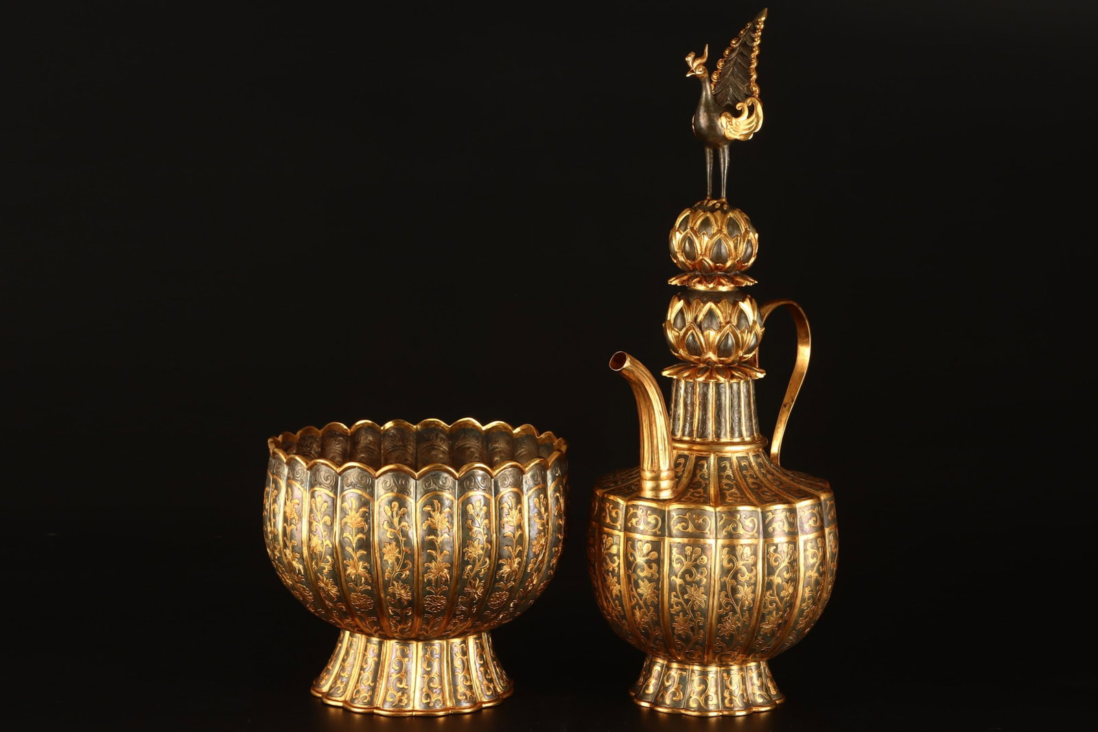 A Exquisite Gilt Bronze Flower Pattern Ewer - 4