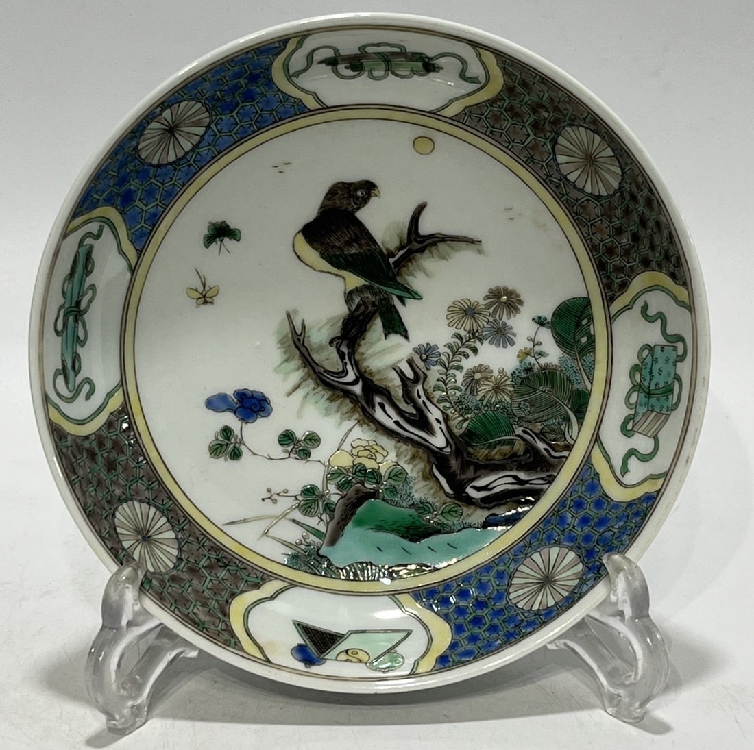 A Exquisite Wucai Flower and Bird Pattern Plate: A Exquisite Wucai Flower and Bird Pattern Plate,Qing Dynasty, China,Chenghua Six-character Mark,Size:7.6in