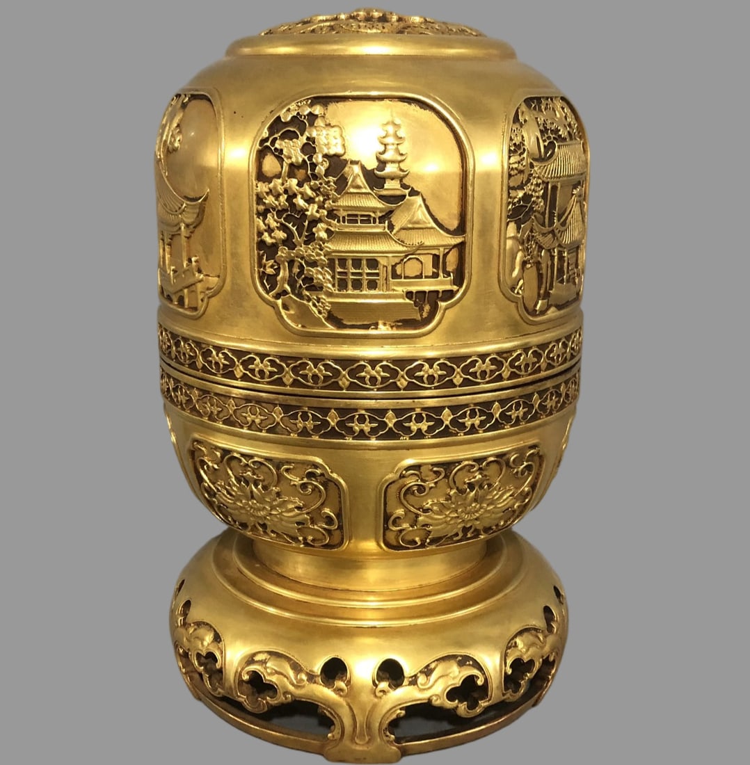 A Exquisite Gilt Bronze Landscape Pattern Censer: A Exquisite Gilt Bronze Landscape Pattern Censer,Ming Dynasty, China,Xuande Six-character Mark,Size:5.9inx10in, Weight:5200g