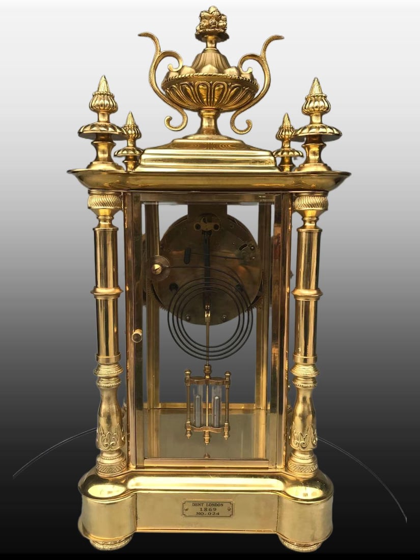 A Exquisite Gilt Bronze Mantel Clock - 5