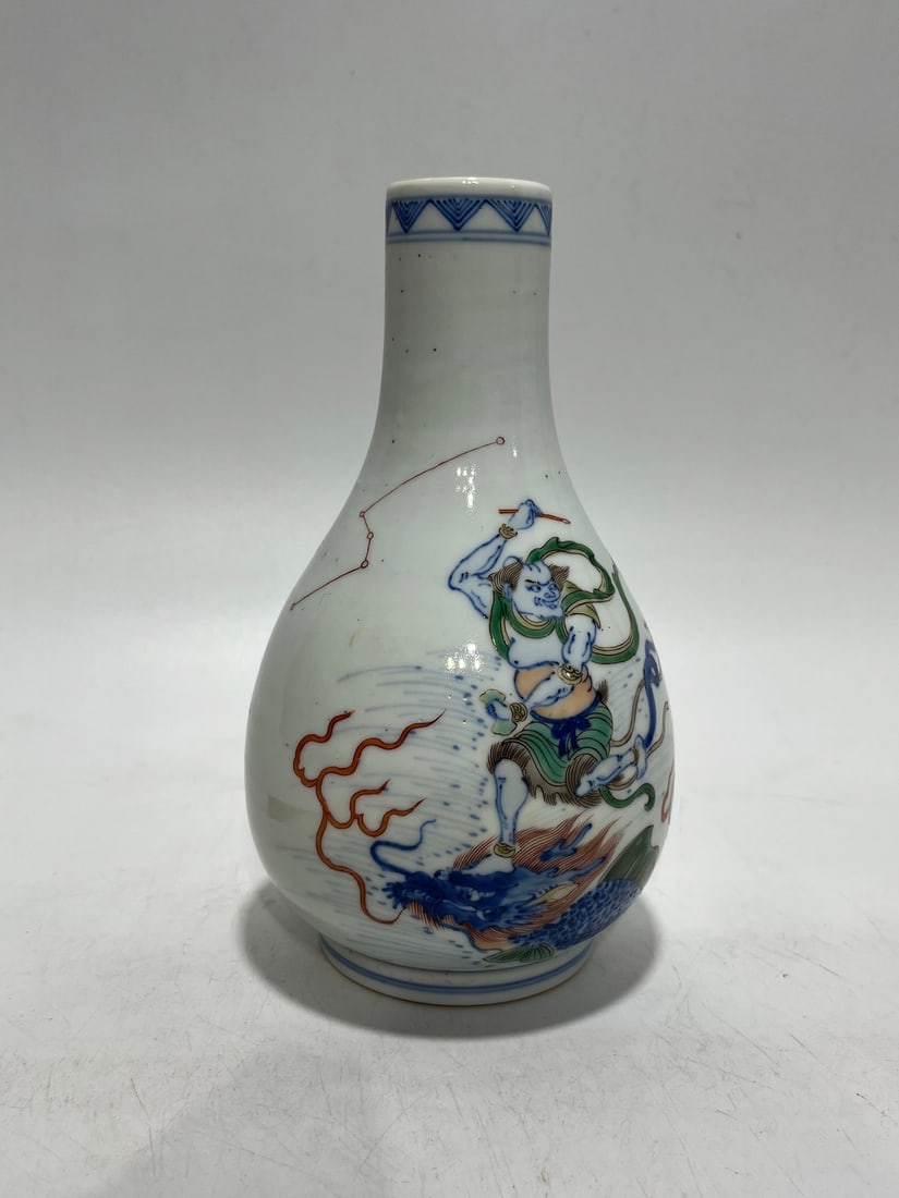 A Exquisite Wucai Figures Pattern Vase - 2