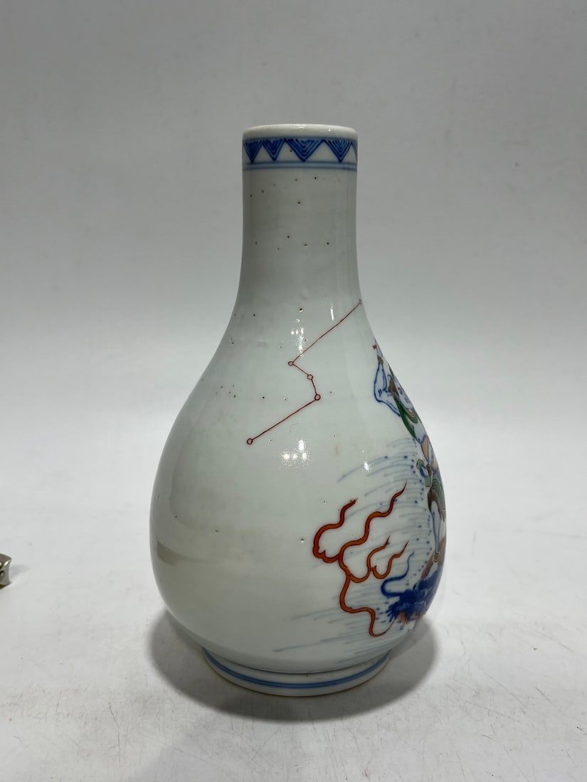 A Exquisite Wucai Figures Pattern Vase - 4