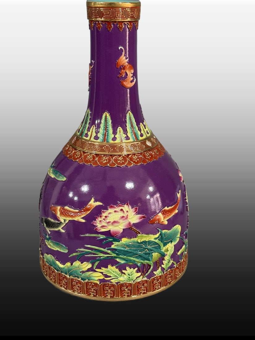 A Exquisite Purple Ground Painted Gold Fish and Algae Pattern Vase: A Exquisite Purple Ground Painted Gold Fish and Algae Pattern Vase,Qing Dynasty, China,Qianlong Six-character Mark,Size:11.8inx7.9in 紫地描金鱼藻纹瓶,&#