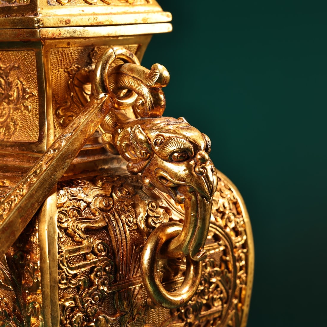 A Exquisite Bronze Inlaid Silver Phoenix Pattern Vase - 4
