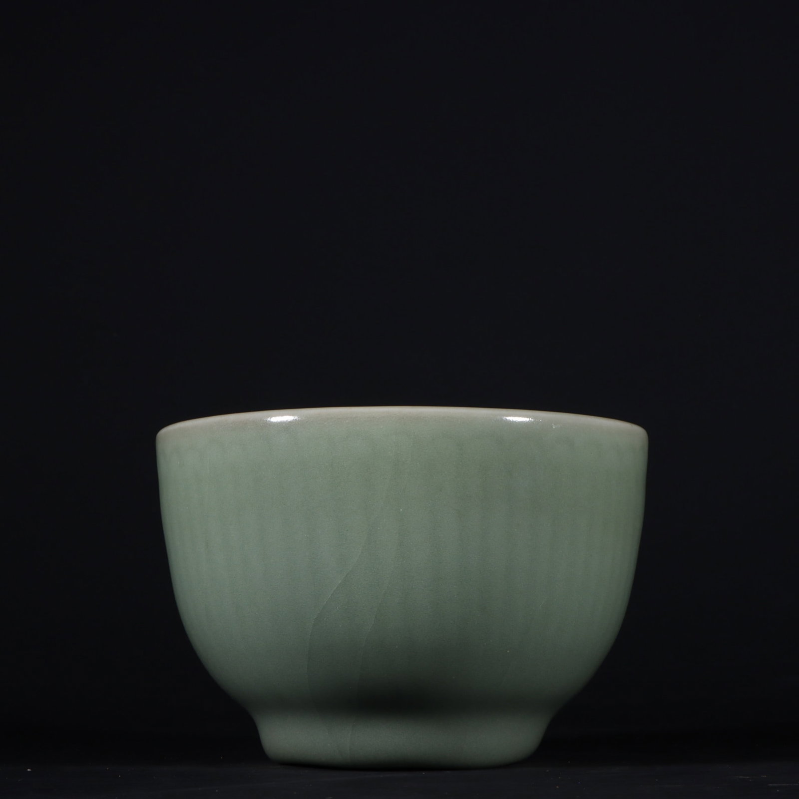 A Exquisite Longquan Glazed Cup (1 of 6)