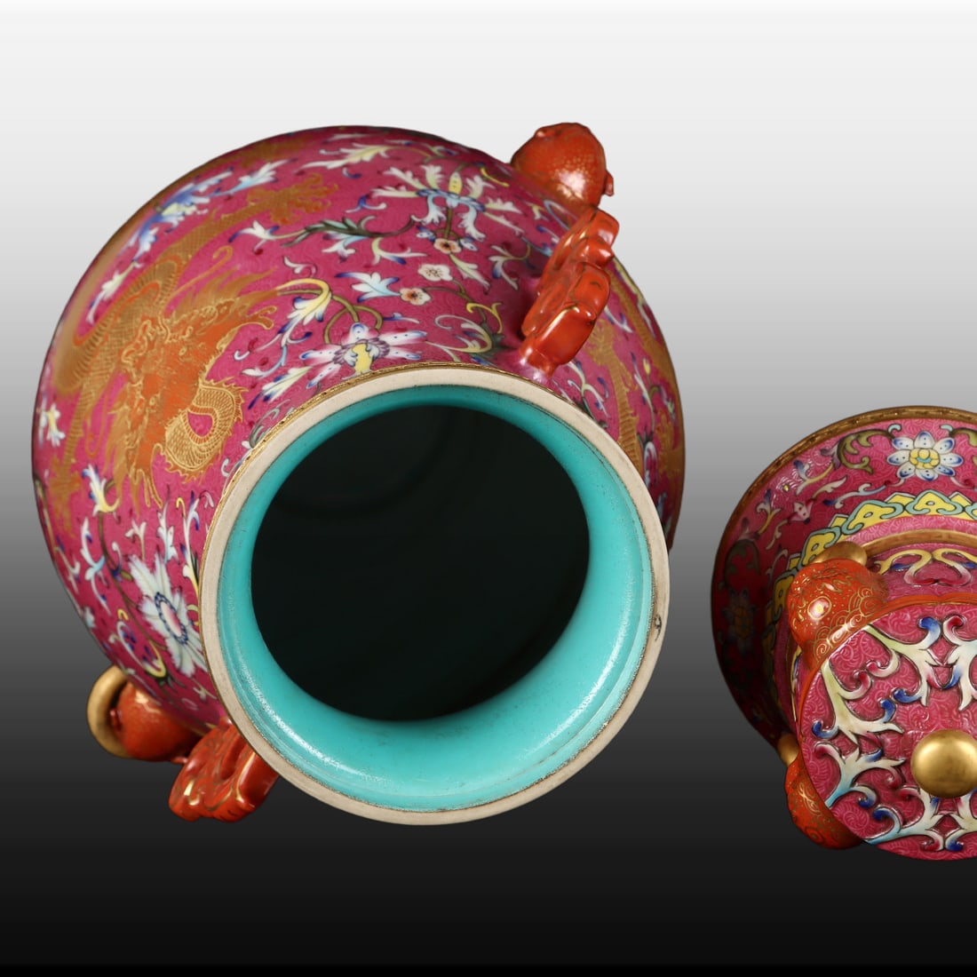 A Exquisite Ruby Red-Glazed Painted Gold Dragon Pattern Vase - 6
