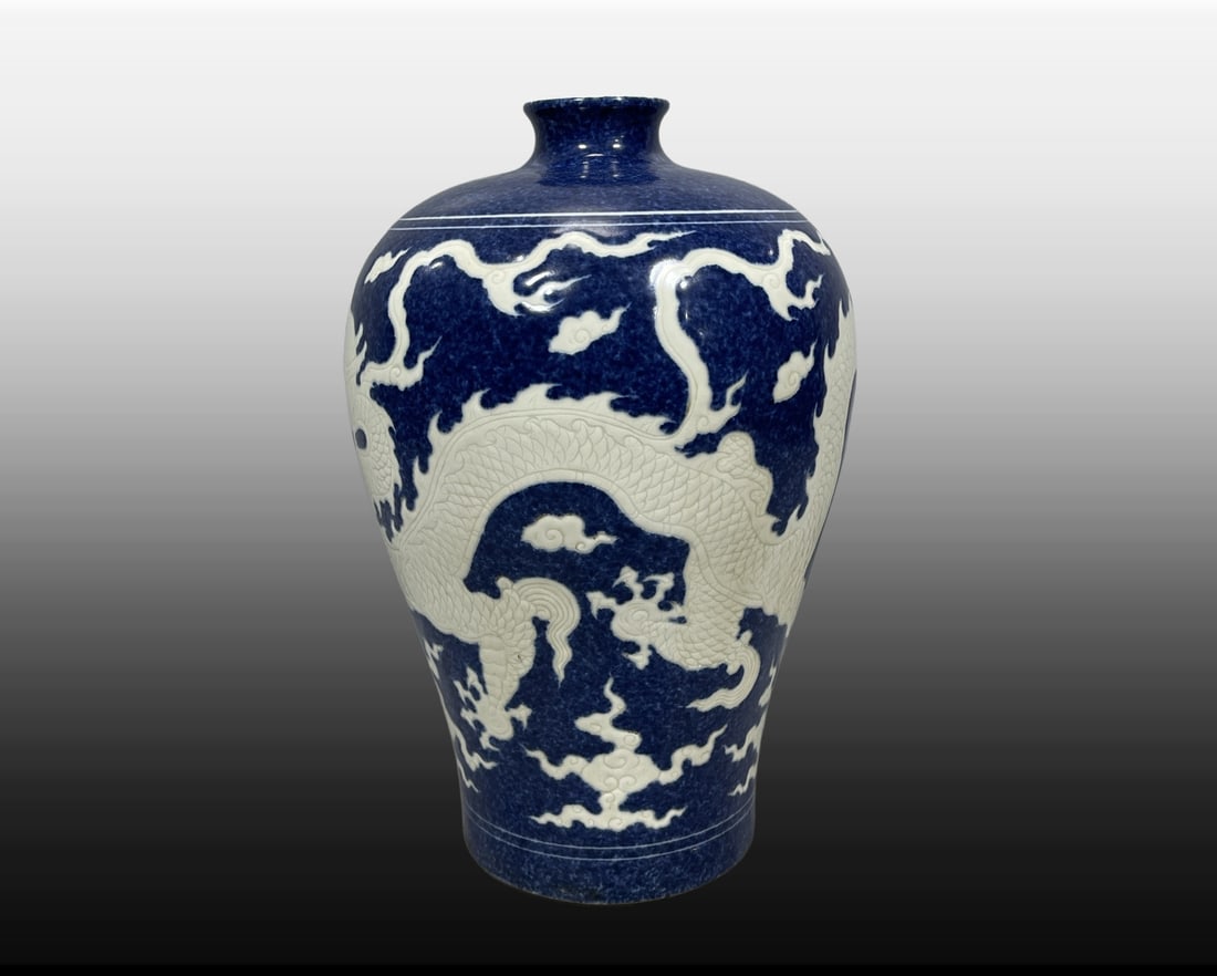 A Exquisite Ji Blue Glazed Dragon Pattern Vase - 2
