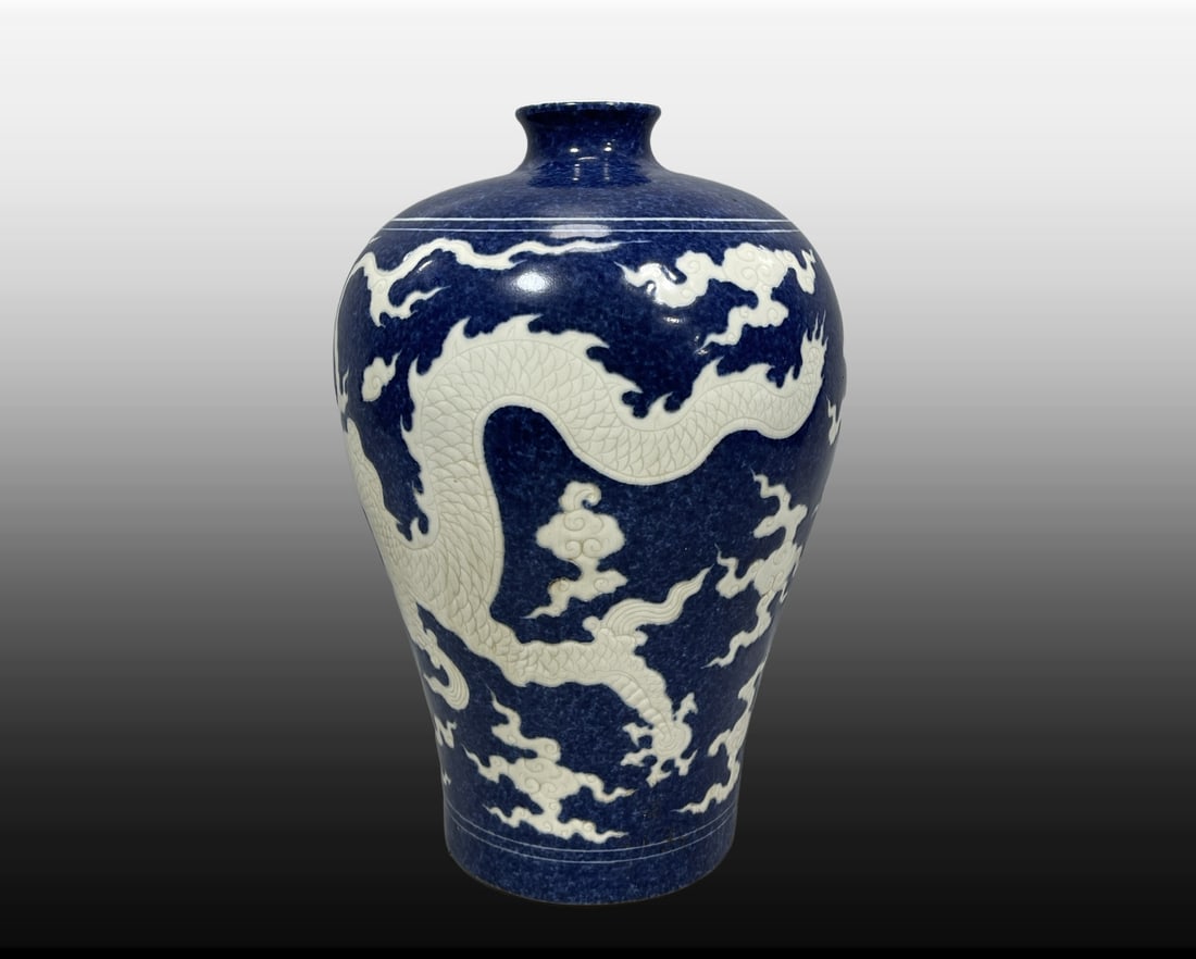 A Exquisite Ji Blue Glazed Dragon Pattern Vase - 3