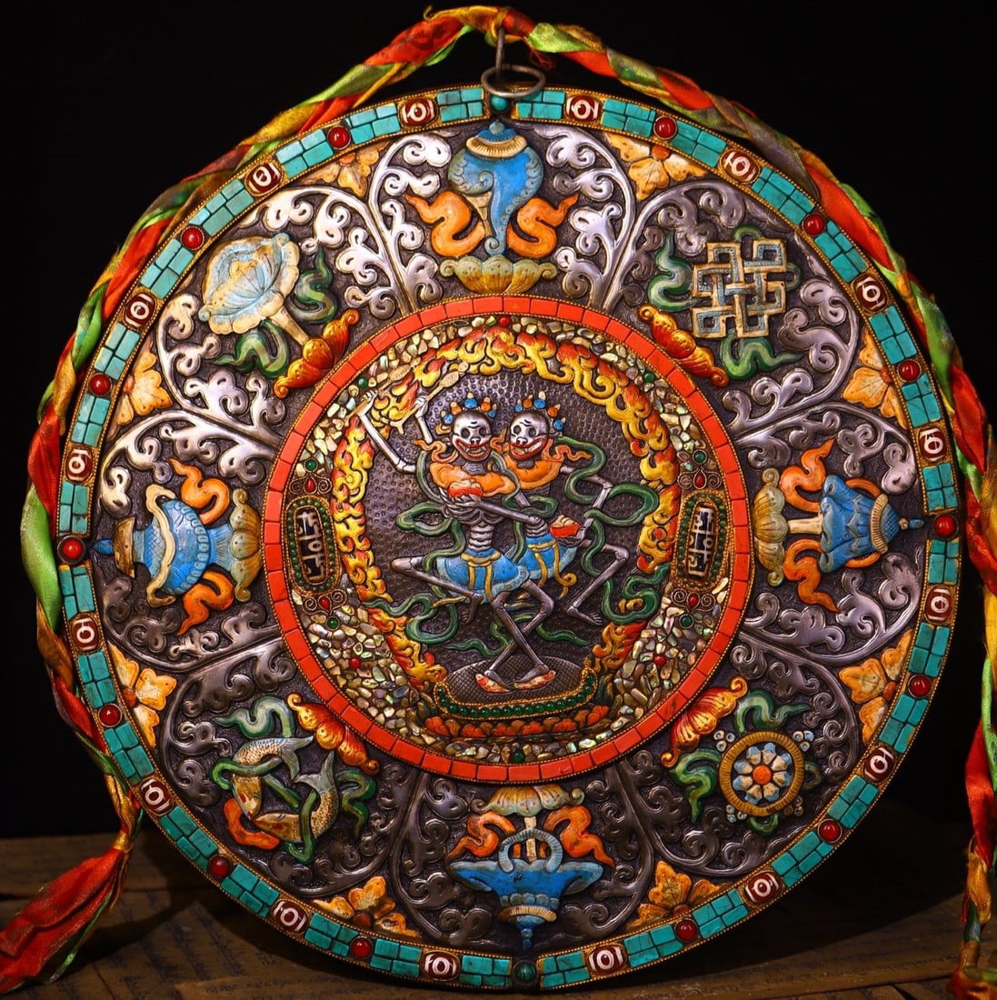 A Exquisite Thogchag Chiseling Inlaid Dzi Bead Gems Thangka: A Exquisite Thogchag Chiseling Inlaid Dzi Bead Gems Thangka,Qing Dynasty, China,Size:14.4in,Weight:1720g