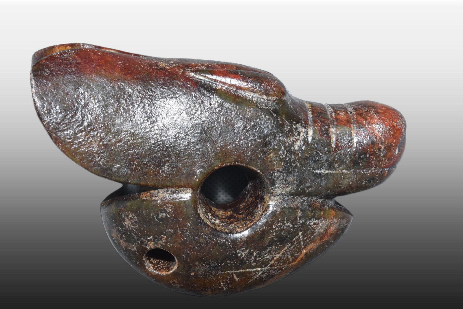 A Exquisite Gaogu Jade Dragon Ornament: A Exquisite Gaogu Jade Dragon Ornament,Ancient Time, China,Size:4.7inx3.5in,Weight:510g 高古玉龙摆件,远古时期