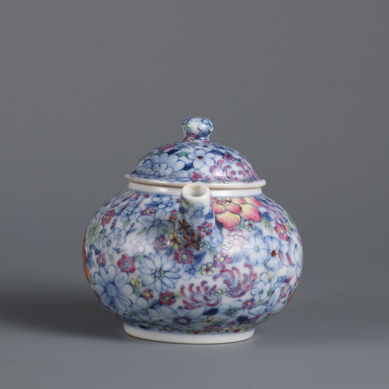 A Exquisite Doucai Flower Pattern Ewer - 2