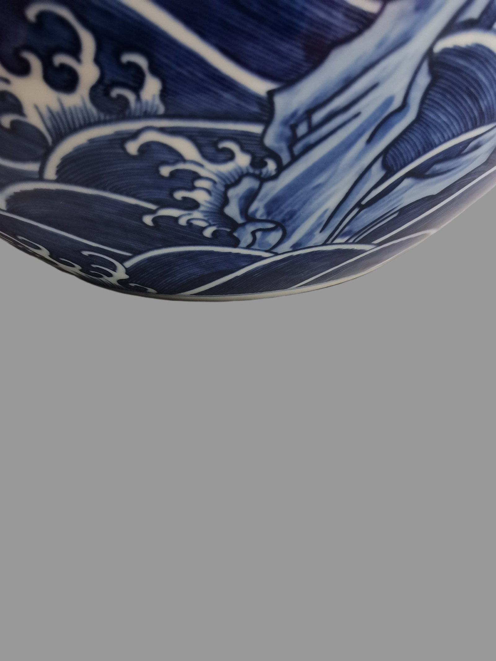 A Exquisite Blue and White Dragon Pattern Vase - 7
