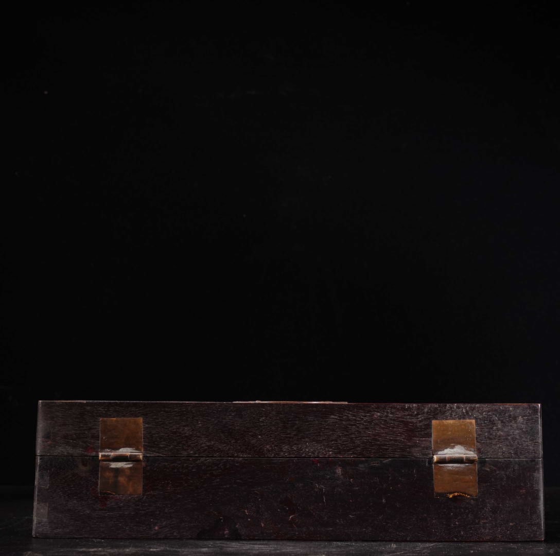 A Exquisite Redwood Box - 8