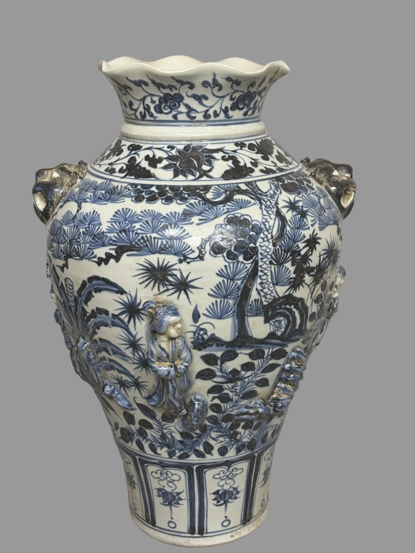 A Exquisite Blue and White Figures Pattern Beast-Ears Vase: A Exquisite Blue and White Figures Pattern Beast-Ears Vase,Ming Dynasty, China,Size:17.3inx12.6in 青花人物纹兽耳瓶,中国明代