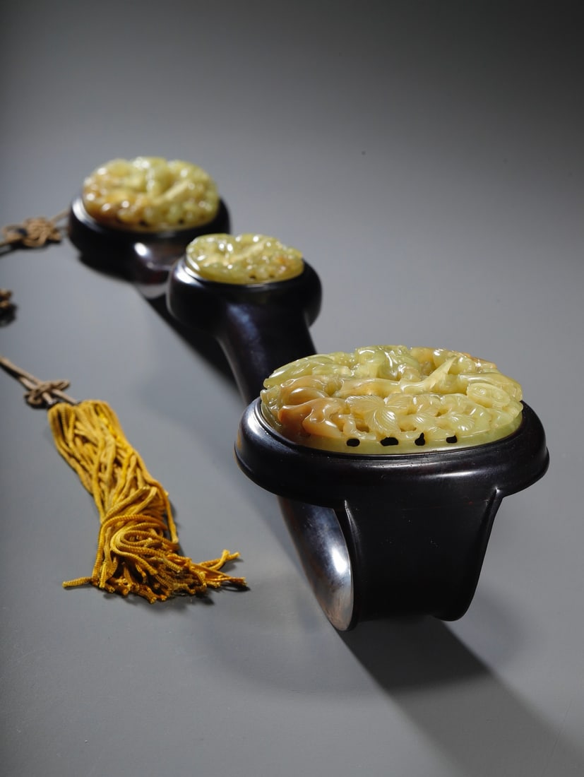 A Exquisite Hotan Yellow Jade Figures Pattern Ruyi - 3