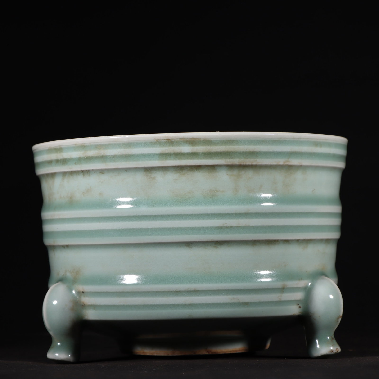 A Exquisite Longquan Yao String Pattern Tripod Censer - 2