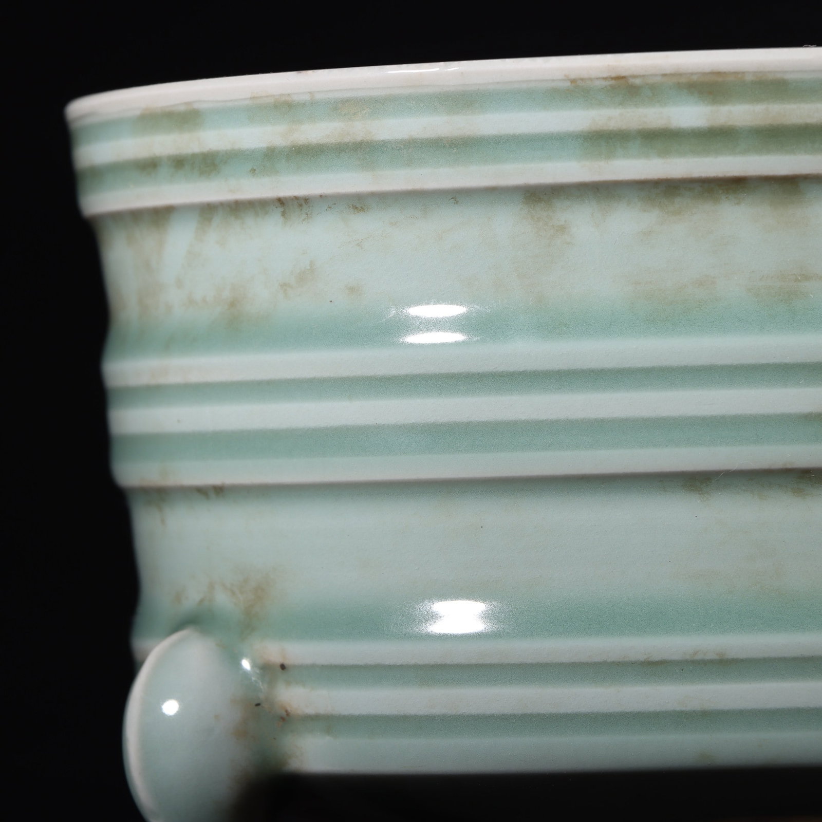 A Exquisite Longquan Yao String Pattern Tripod Censer - 3