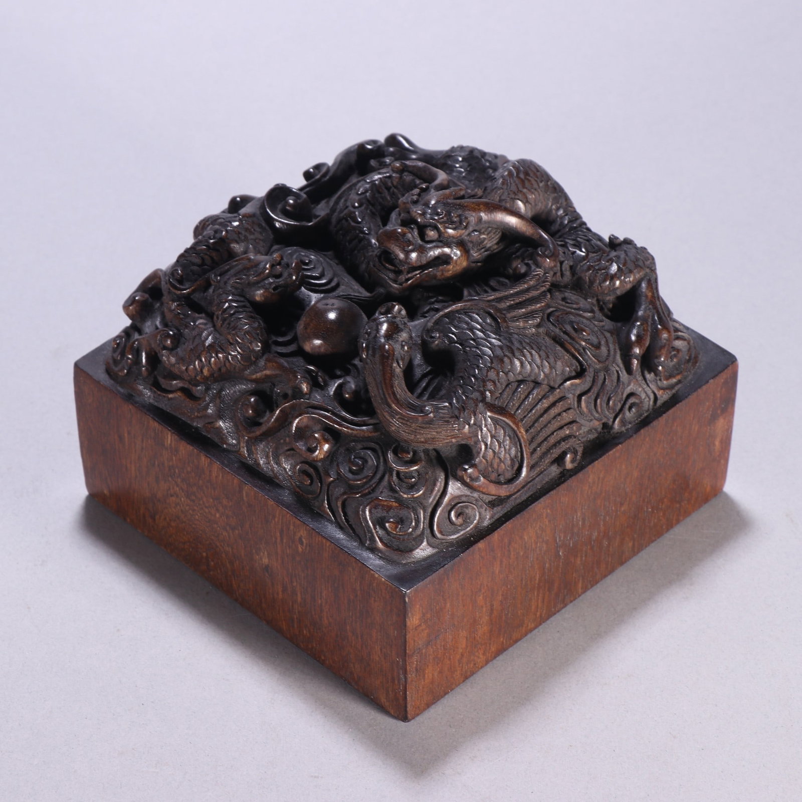 A Exquisite Eaglewood Dragon Pattern Seal - 2