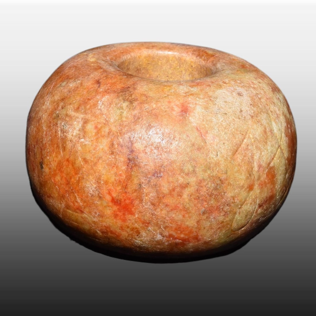A Exquisite Gaogu Jade Round beads: A Exquisite Gaogu Jade Round beads,Ancient Time, China,Size:3.7in,Weight:830g 高古玉珠子,远古时期