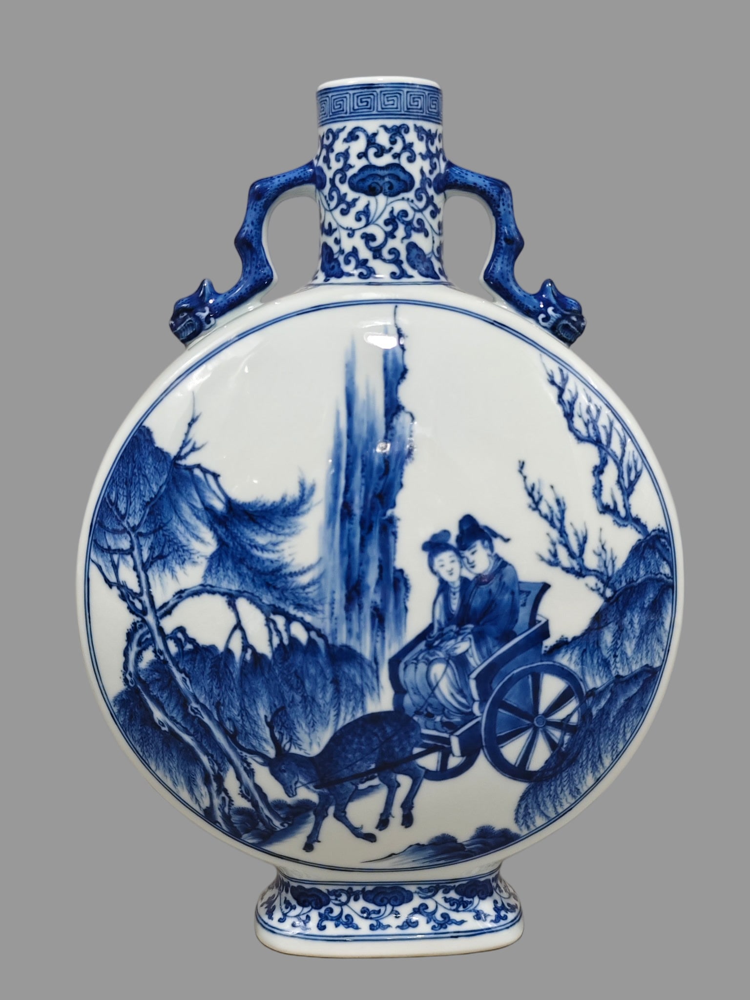A Exquisite Blue and White Figures Pattern Double-Ears Vase: A Exquisite Blue and White Figures Pattern Double-Ears Vase,Qing Dynasty, China,Yongzheng Six-character Mark,Size:12.6inx8.9in
