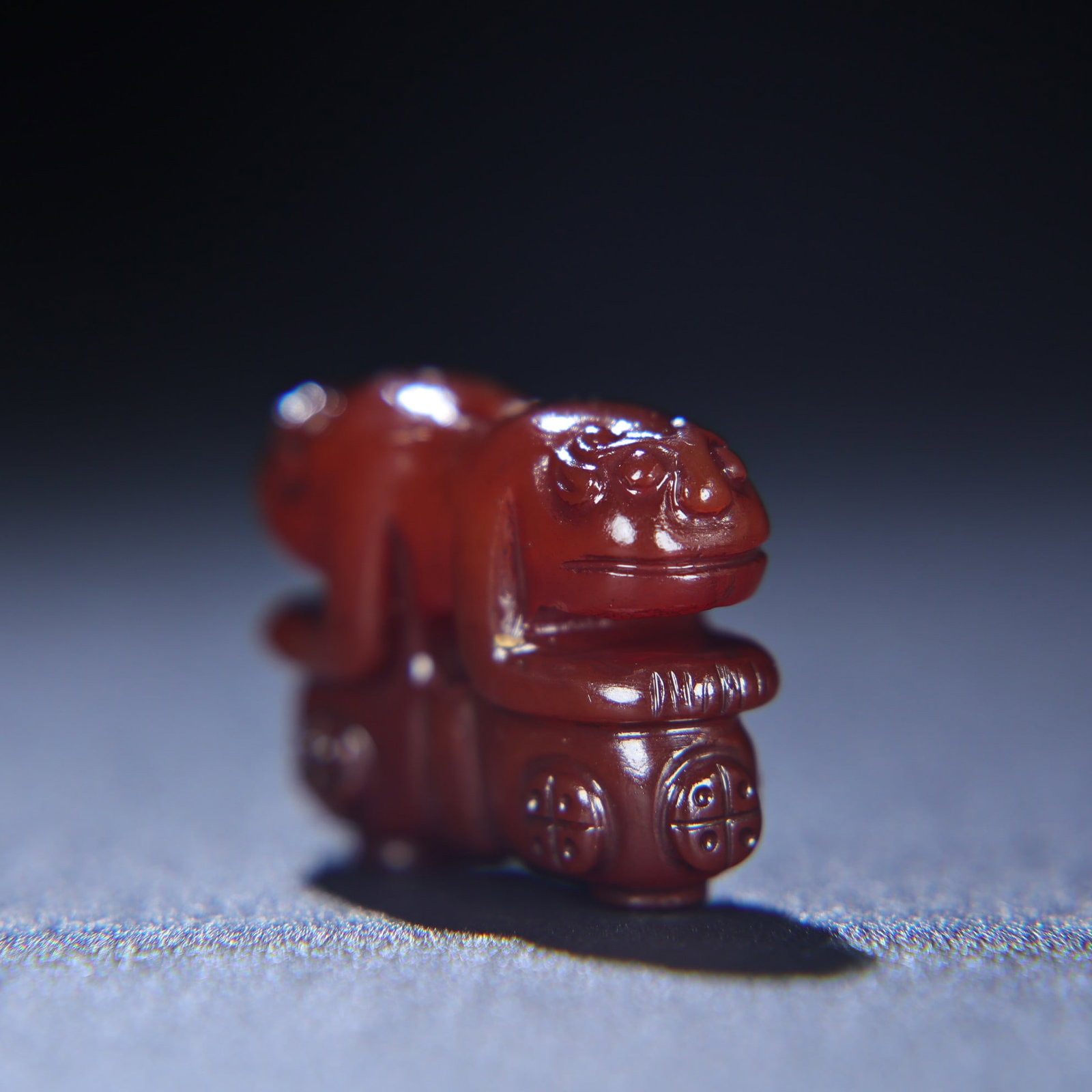 A Exquisite Agate Auspicious Beast Pendant - 3