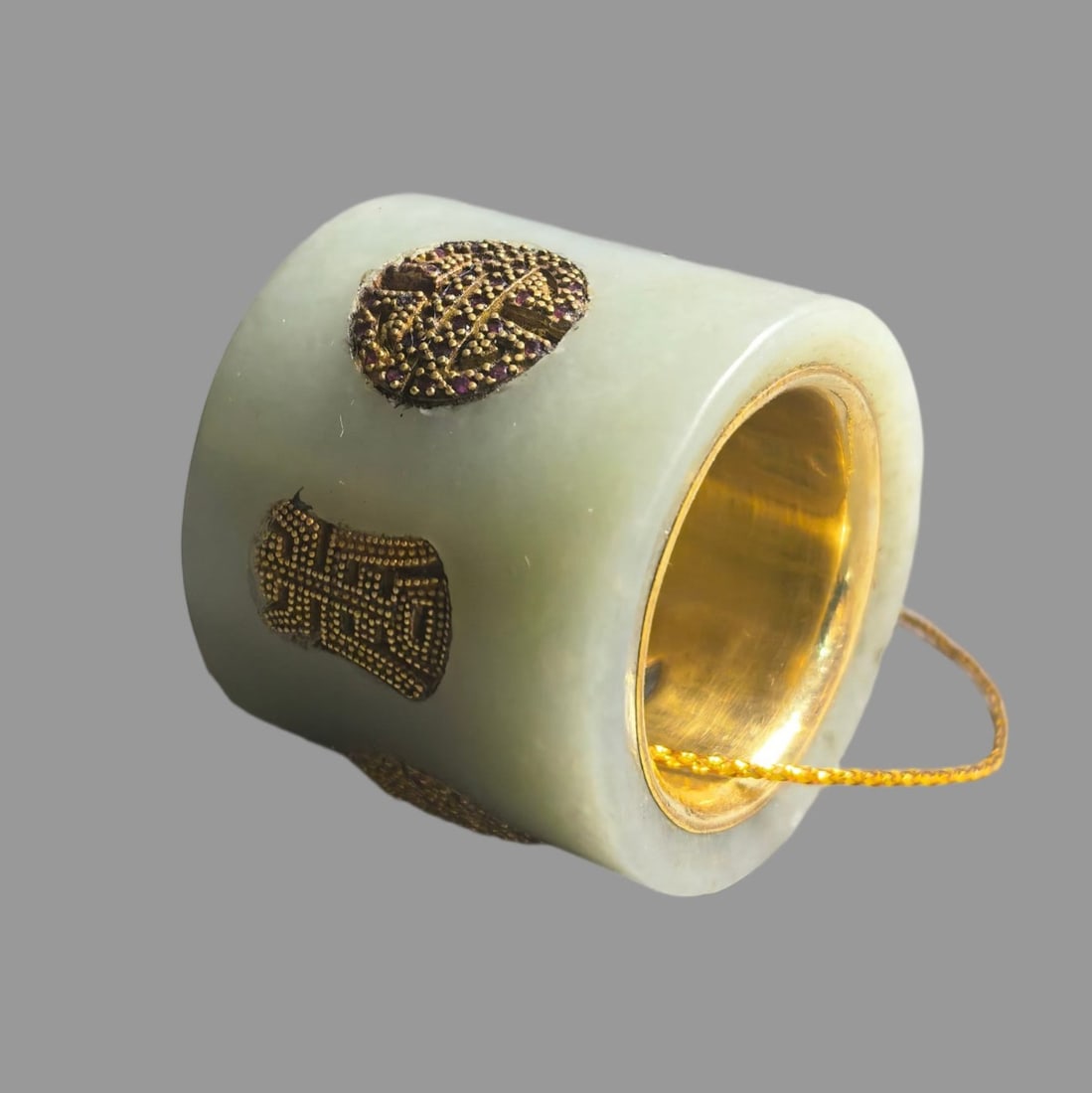A Exquisite White Jade Thumb Ring - 8