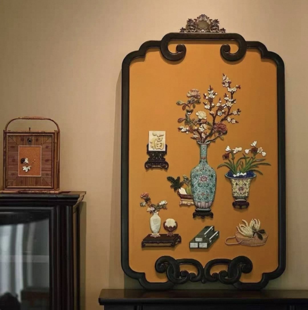 A Exquisite Wood Carving Antique Pattern Hanging Panel: A Exquisite Wood Carving Antique Pattern Hanging Panel,Qing Dynasty, China,Size:45.3inx28.7in 木雕博古纹挂屏,中国清代