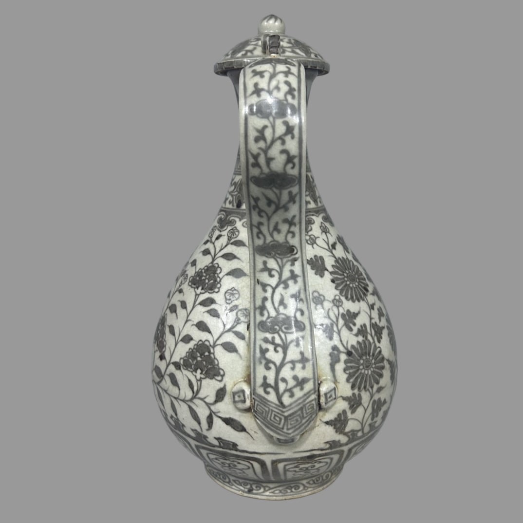 A Exquisite Underglaze-Red Lotus Pattern Ewer - 5