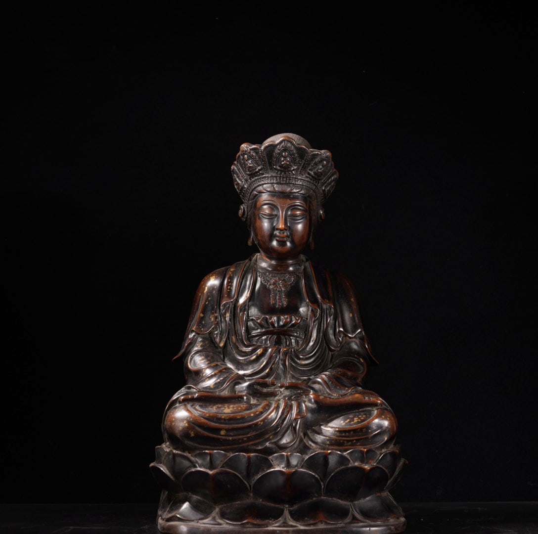 A Exquisite Red Copper Gold-Splashed Buddha Statue Ornament: A Exquisite Red Copper Gold-Splashed Buddha Statue Ornament,Ming Dynasty, China,Size:13.8inx7.5in,Weight:8335g