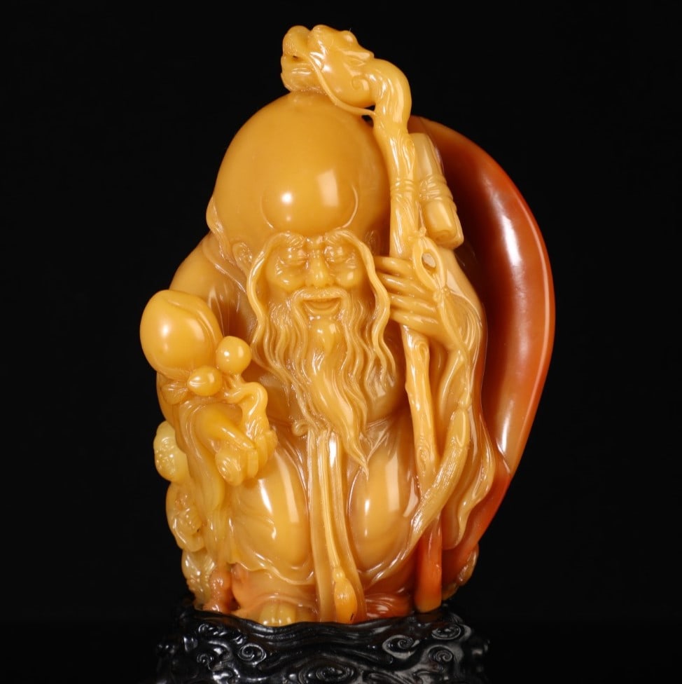 A Exquisite Shoushan Stone Figures Ornament: A Exquisite Shoushan Stone Figures Ornament,Qing Dynasty, China,Size:7.3inx4.9in,Weight:2231g 寿山石人物摆件,中国清代