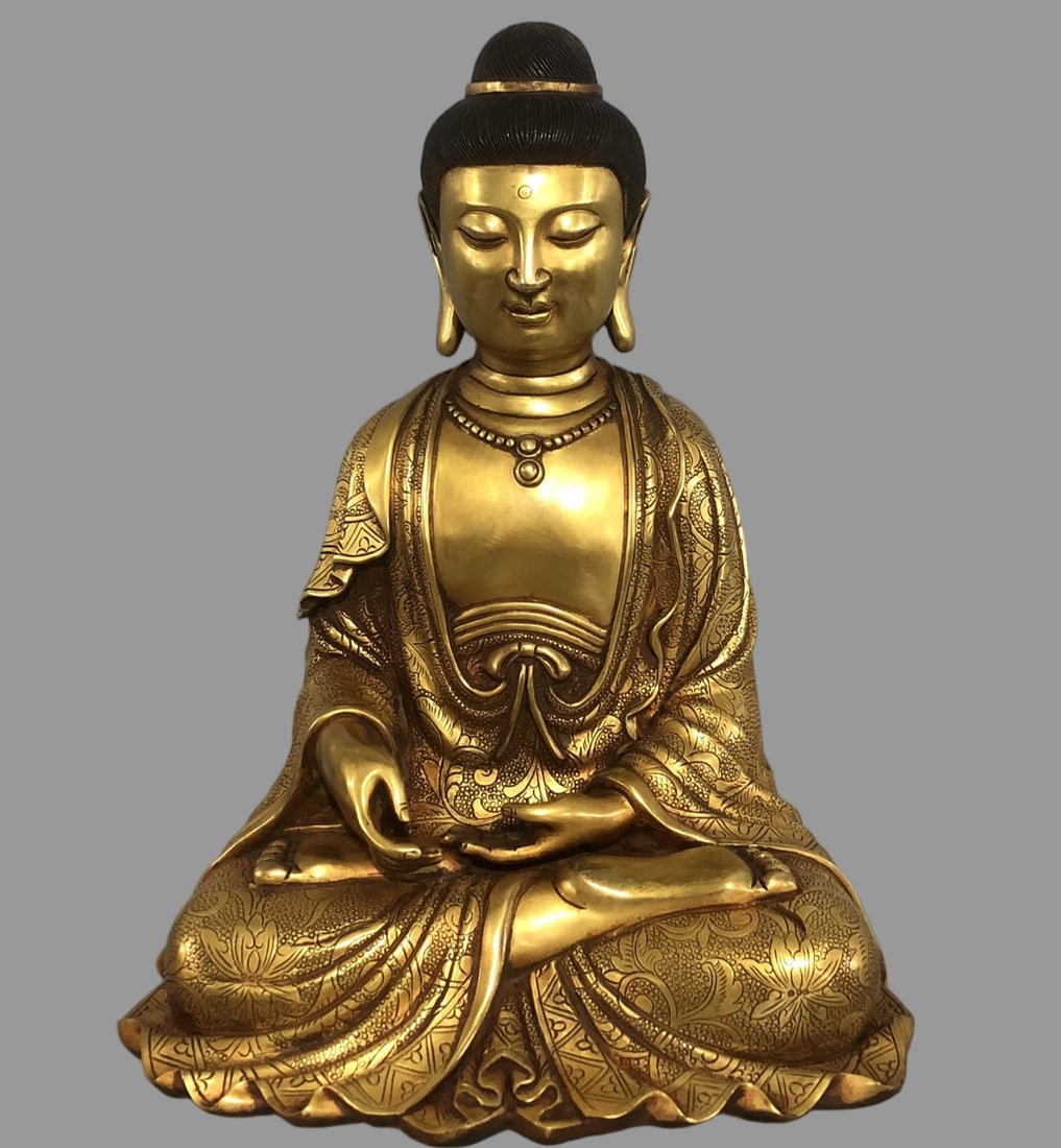 A Exquisite Gilt Bronze Buddha Statue Ornament: A Exquisite Gilt Bronze Buddha Statue Ornament,Ming Dynasty, China,Yongle Six-character Mark,Size:8.7inx6.5inx11.2in, Weight:5550g