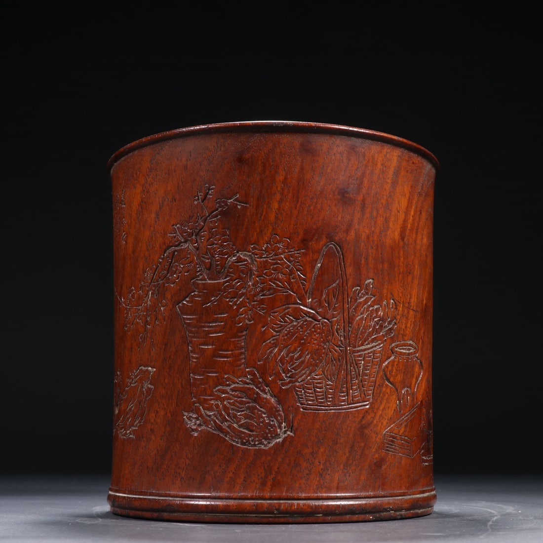 A Exquisite Huanghuali Wood Vase Pattern Brush Pot: A Exquisite Huanghuali Wood Vase Pattern Brush Pot,Qing Dynasty, China,Size:6inx6in,Weight:714.7g 黄花梨花瓶纹笔筒,中国清代