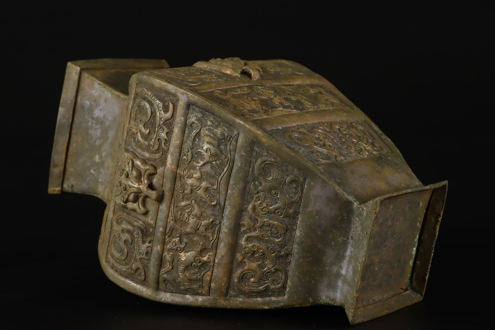 A Exquisite Bronze Dragon Pattern Square Vase - 7