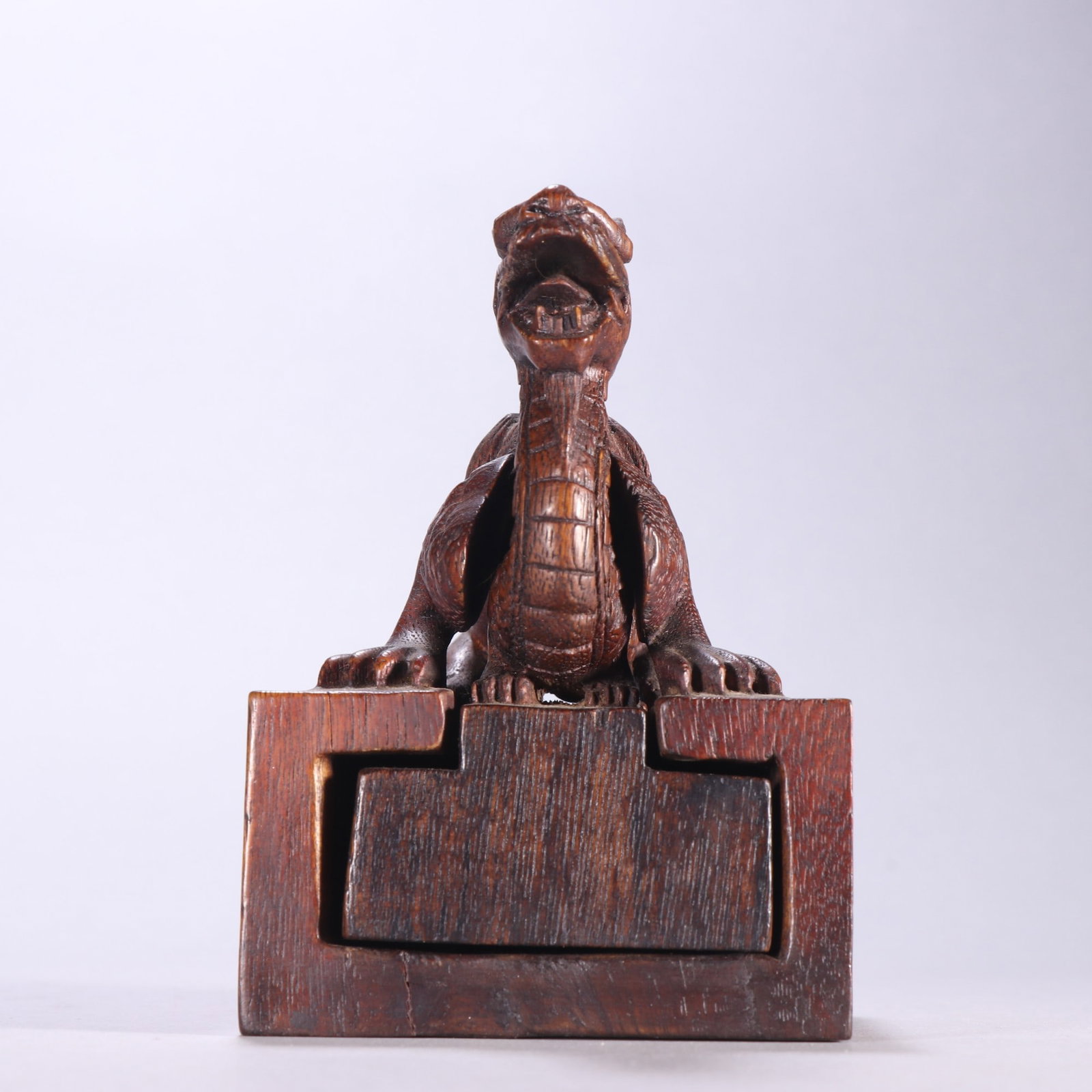 A Exquisite Eaglewood Dragon Pattern Seal - 3