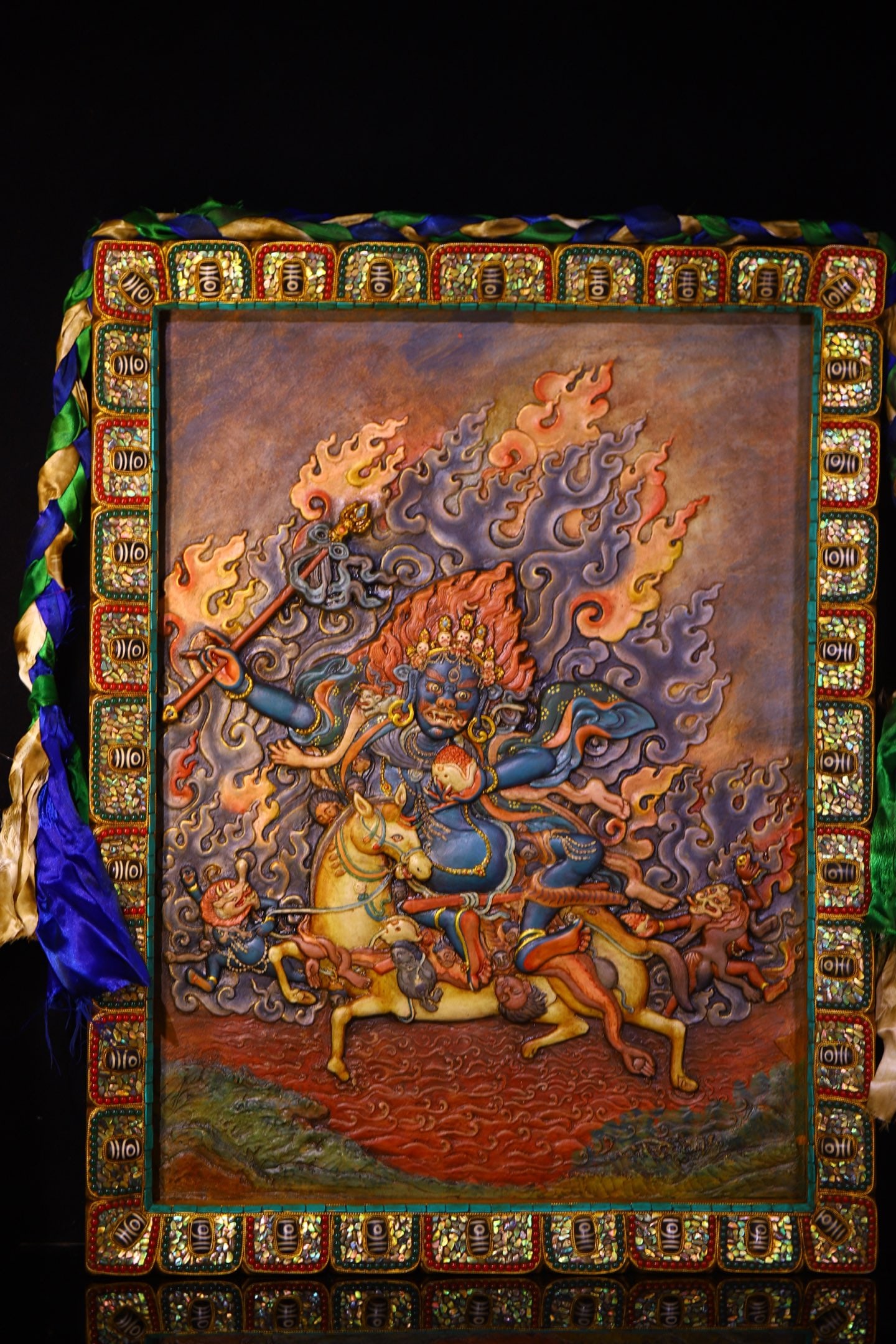 A Exquisite Bodhi Root Carving Inlaid Dzi Bead Gems Thangka (1 of 9)